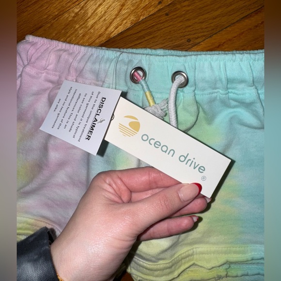 Tie dye kids shorts - Picture 2 of 3